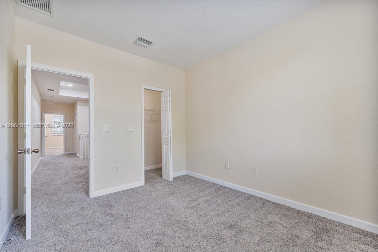 1427 SE 25th Ave, Homestead, FL 33035 Photo