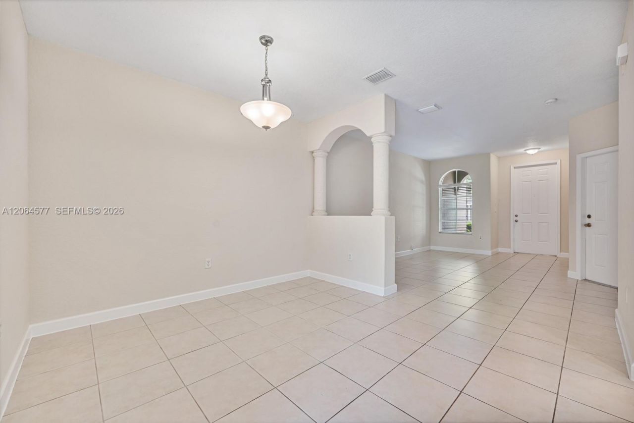 1427 SE 25th Ave, Homestead, FL 33035 Photo