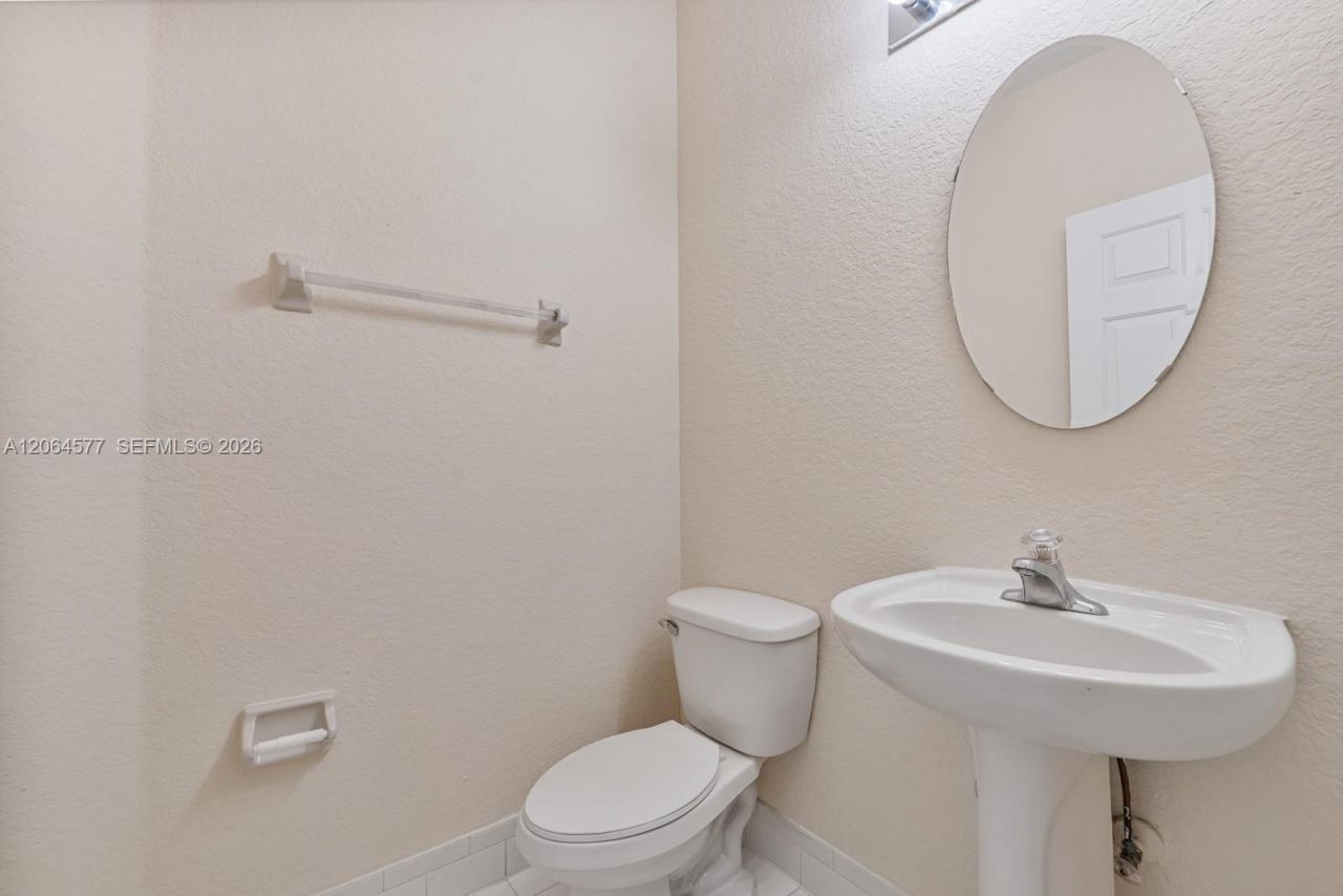 1427 SE 25th Ave, Homestead, FL 33035 Photo