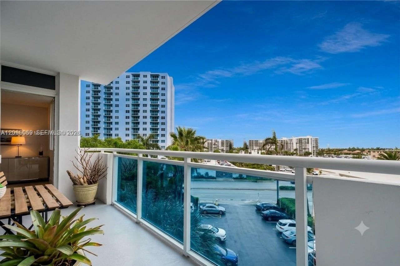 3001 S Ocean Dr, Unit 443, Hollywood, FL 33019 Photo