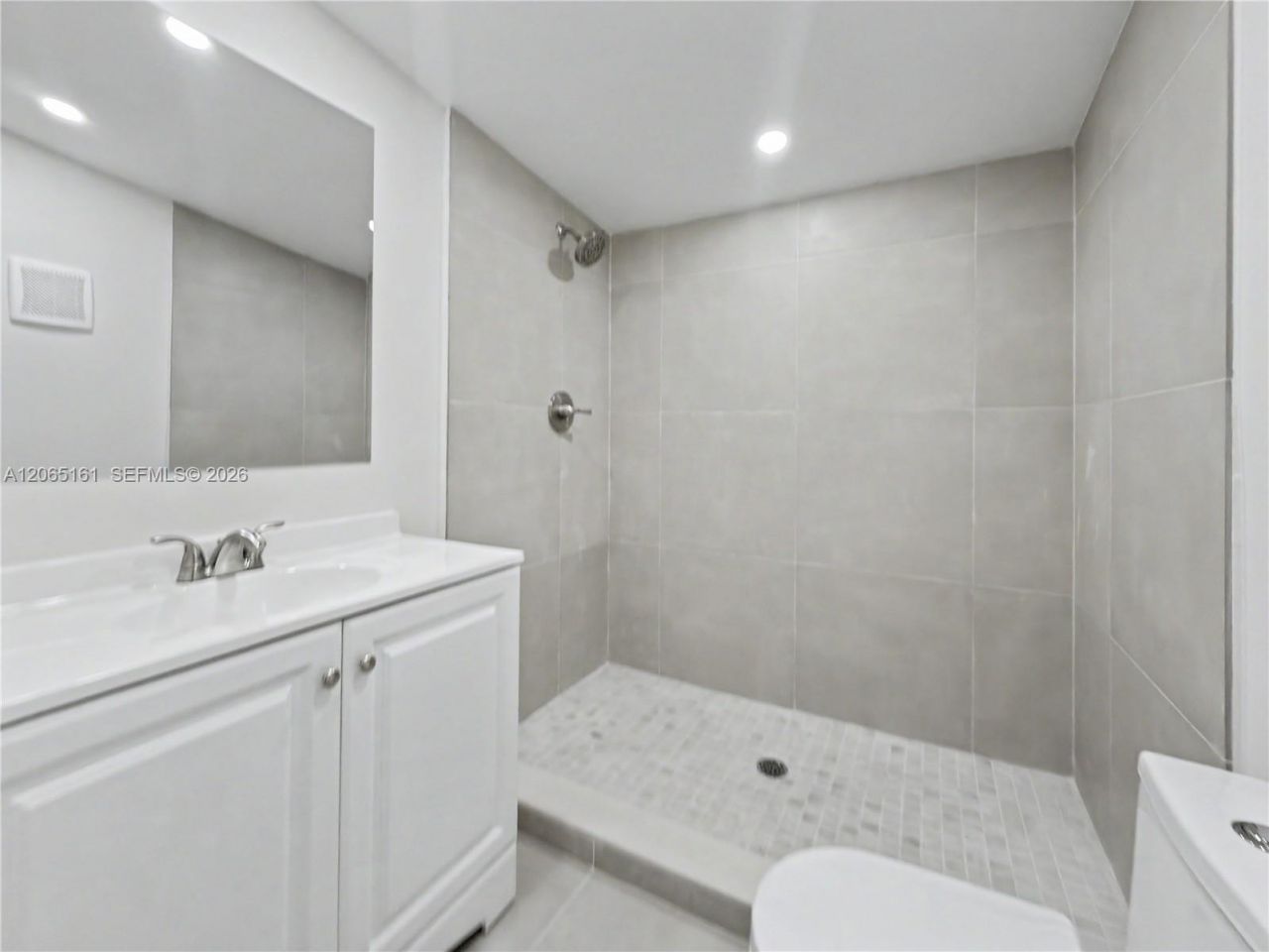 228 NW 39th St, Miami, FL 33127 Photo