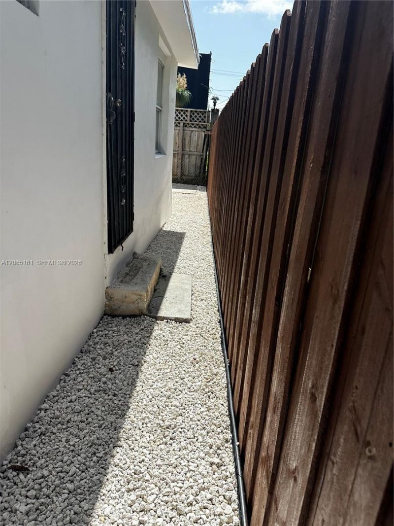228 NW 39th St, Miami, FL 33127 Photo