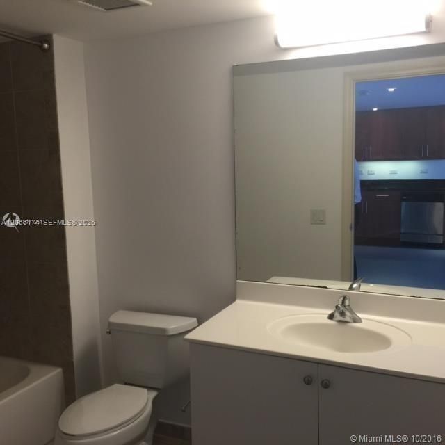 111 E Flagler St , Unit 1003, Miami, FL 33131 Photo