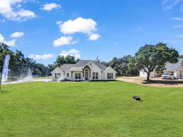 1012 Arbor Vista Drive , Azle, TX 76020