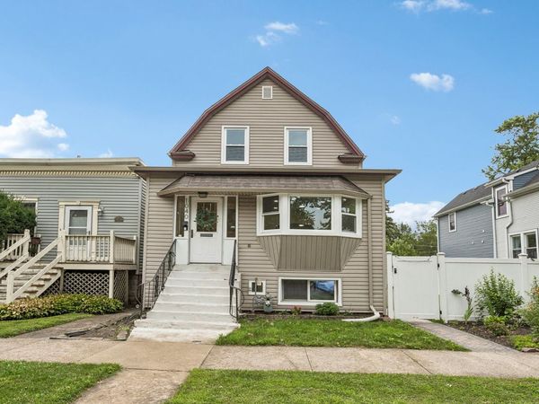 1040 Dunlop Avenue , Forest Park, IL 60130