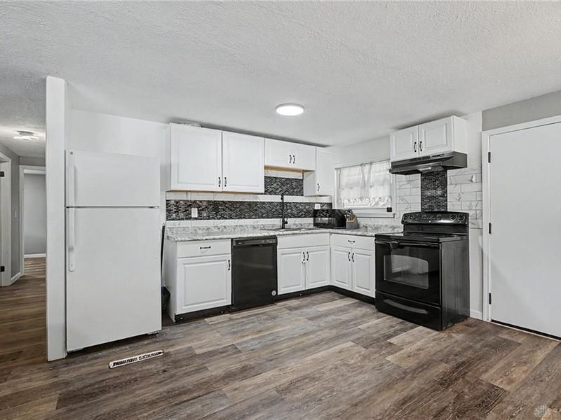 4163 Cordell Drive, Dayton, OH 45439 Photo 14