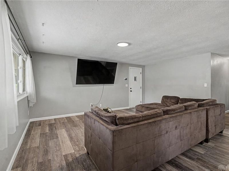 4163 Cordell Drive, Dayton, OH 45439 Photo 9