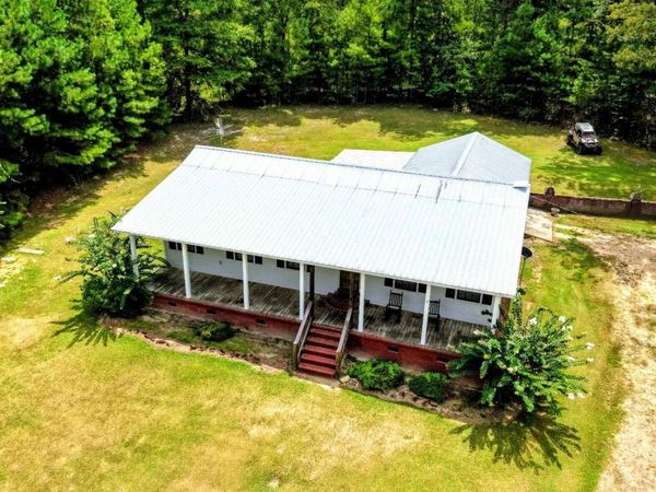 3805 Barlow Rd, Millry, AL 36558