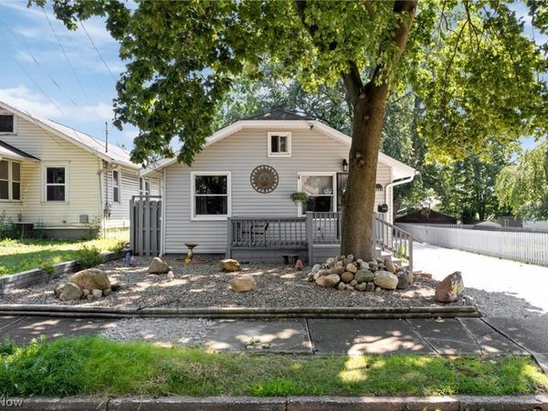 2641 Edwin Avenue , Akron, OH 44314
