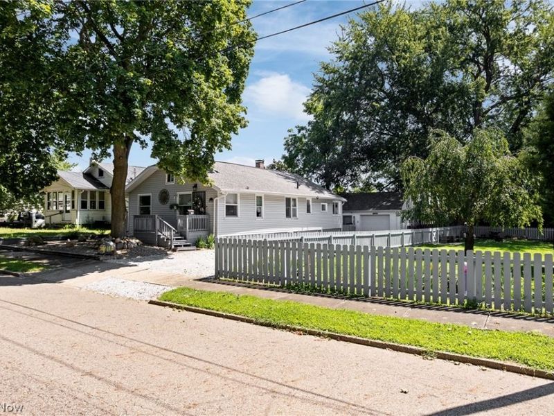 2641 Edwin Avenue, Akron, OH 44314 Photo 2