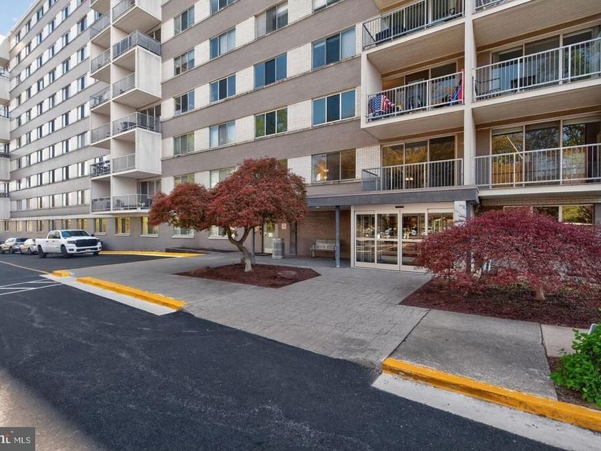 4977 Battery Lane, Unit 1-119, Bethesda, MD 20814 Main Photo