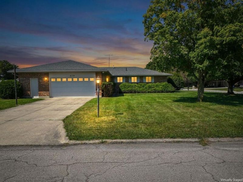 670 Edgefield Drive, Marion, OH 43302 Photo 3