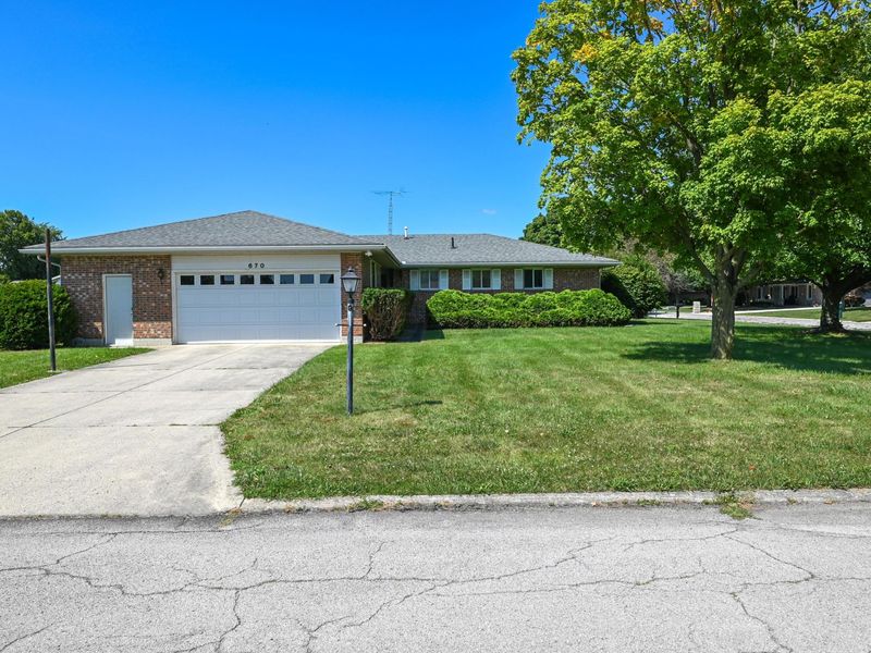 670 Edgefield Drive, Marion, OH 43302 Photo 4