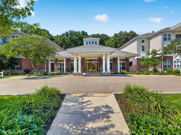 8510 Greenway Boulevard, Unit 104, Middleton, WI 53562