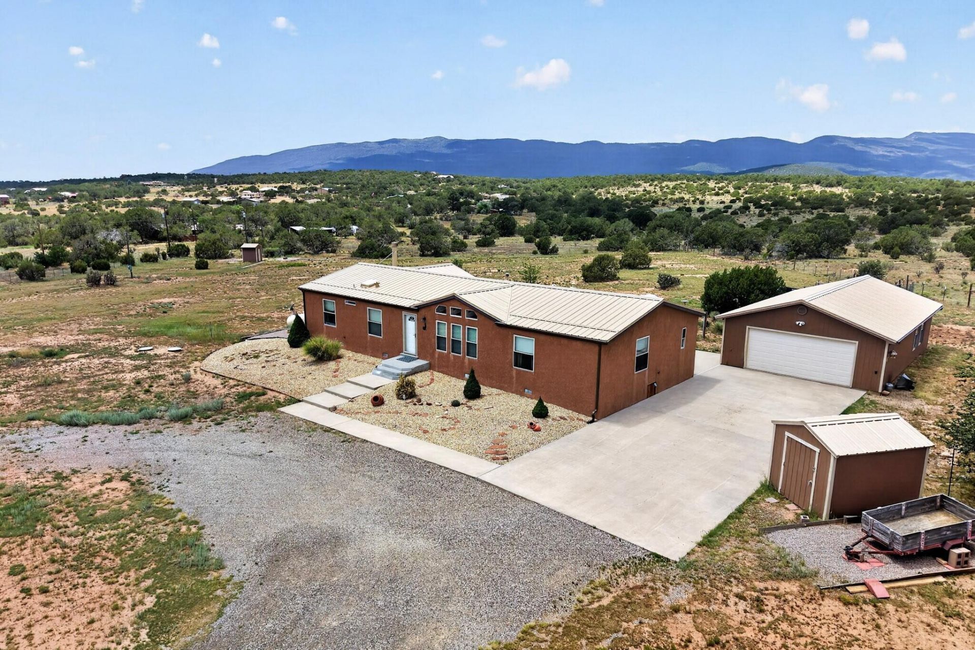 13 Crystal Gardens Lane, Tijeras, NM 87059 Main Photo