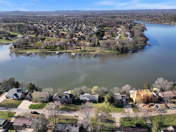 939 Aqua Dr , Gallatin, TN 37066