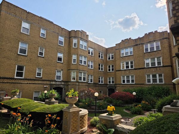 6312 N Richmond Street , Unit 2B, Chicago, IL 60659