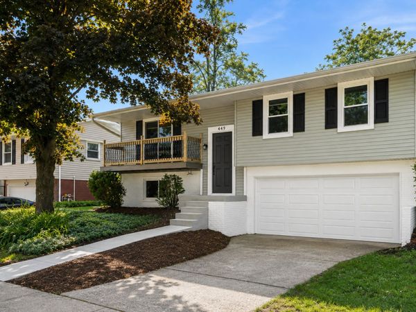 449 White Pine Road, Buffalo Grove, IL 60089