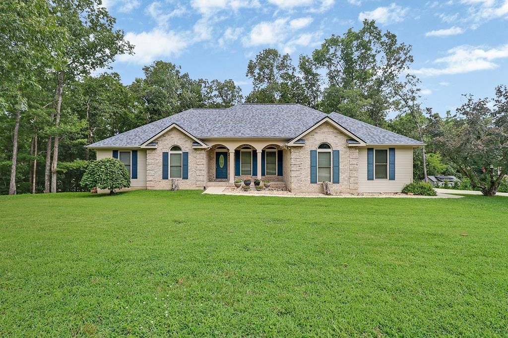 564 Cumberland View Drive, Crossville, TN 38571 Main Photo