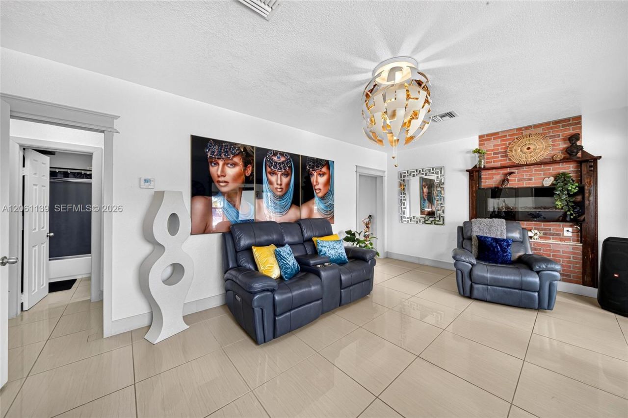 17019 SW 100th Ave , Miami, FL 33157 Photo
