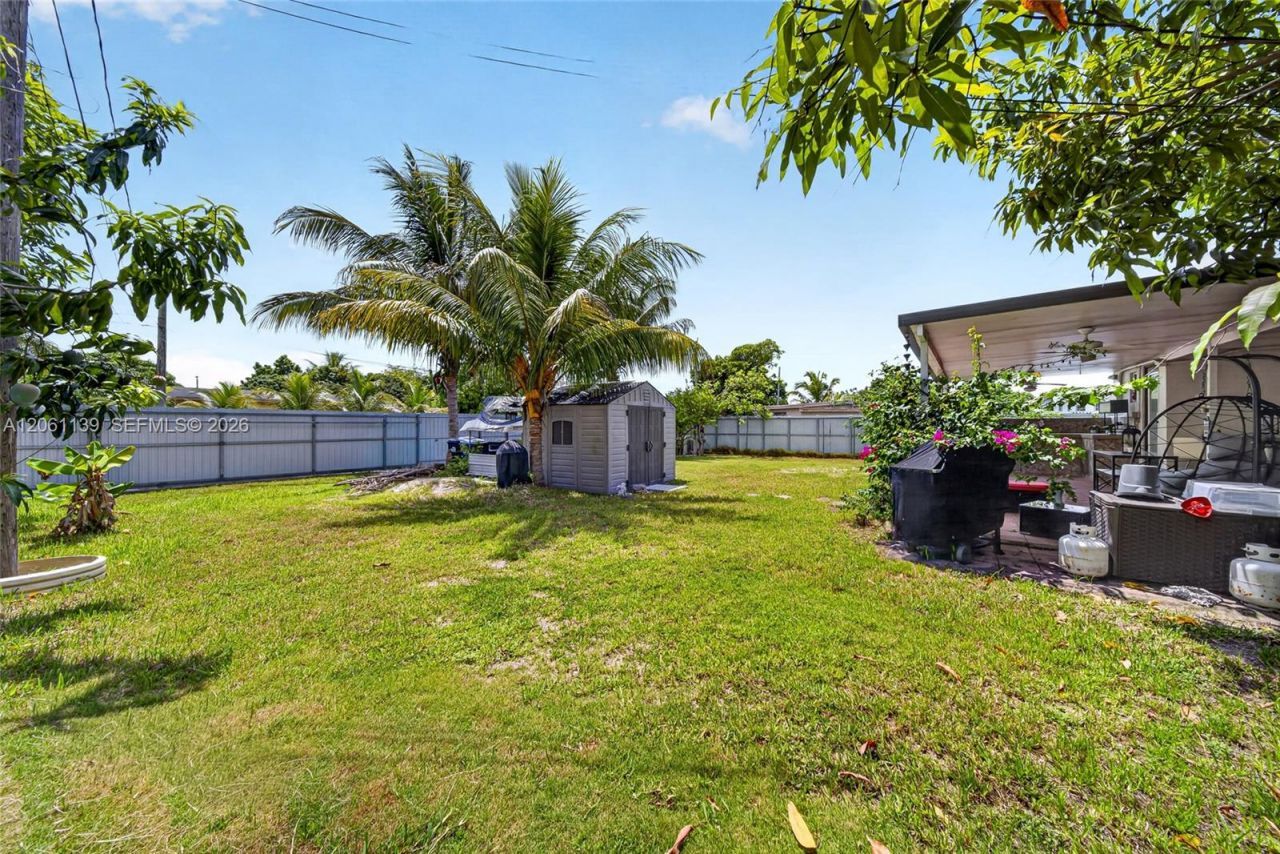 17019 SW 100th Ave , Miami, FL 33157 Photo