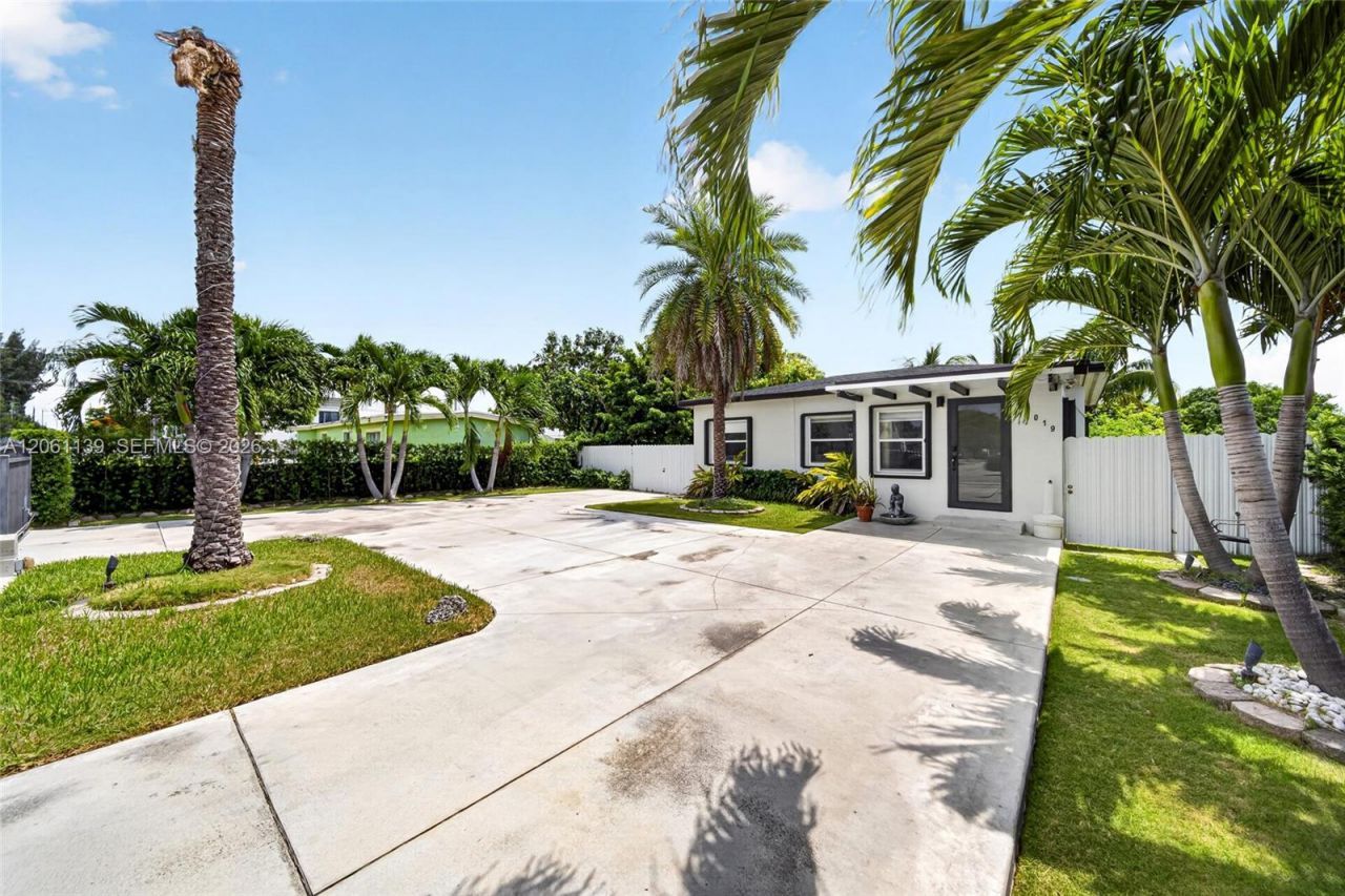 17019 SW 100th Ave , Miami, FL 33157 Photo