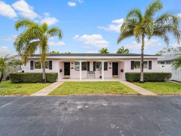 1761-1763 NE 52nd St , Fort Lauderdale, FL 33334