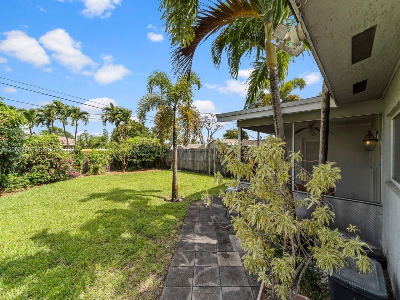 1761-1763 NE 52nd St, Fort Lauderdale, FL 33334 Photo