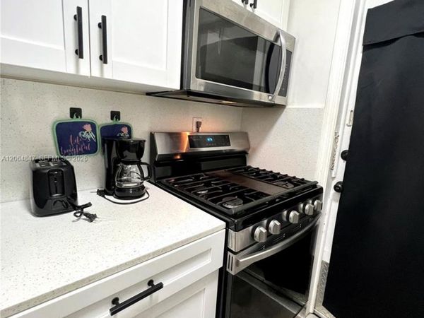 8132 Harding Ave , Unit 3, Miami Beach, FL 33141