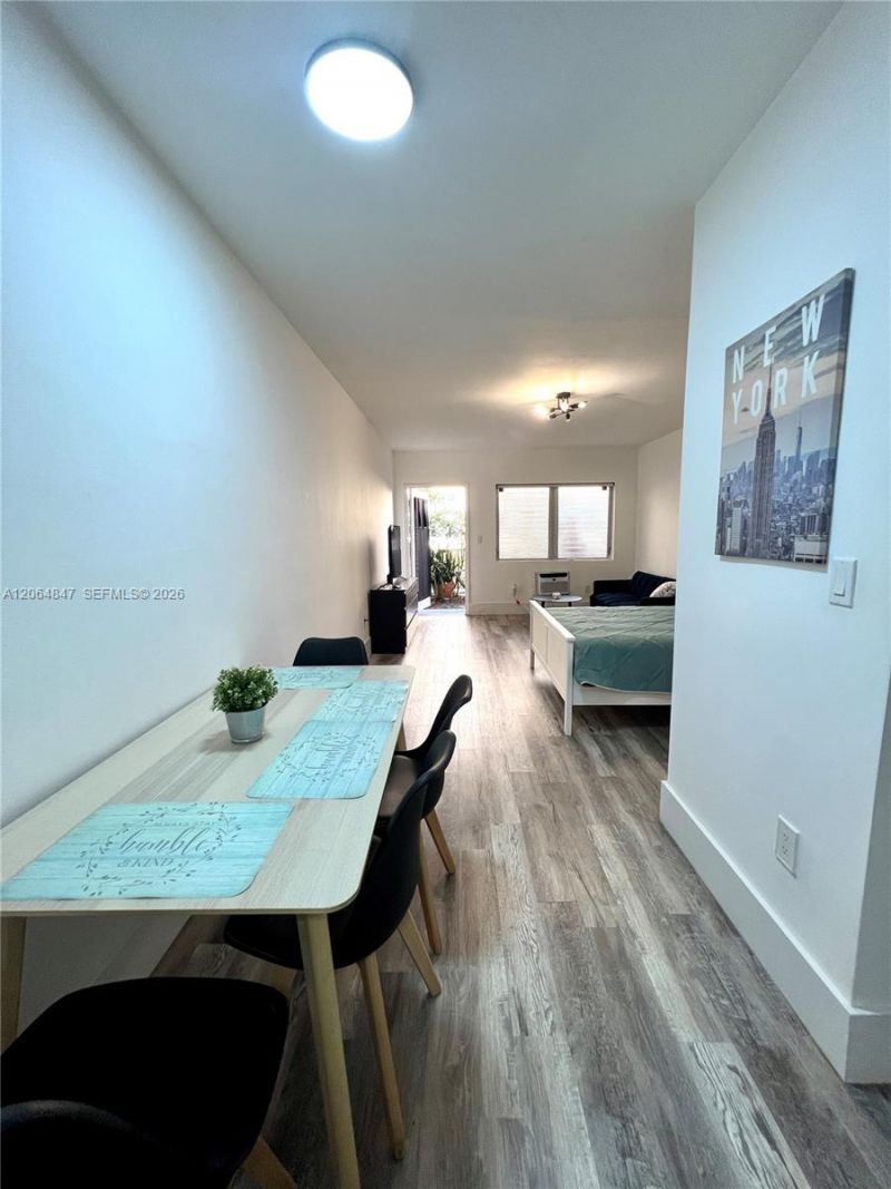 8132 Harding Ave , Unit 3, Miami Beach, FL 33141 Photo
