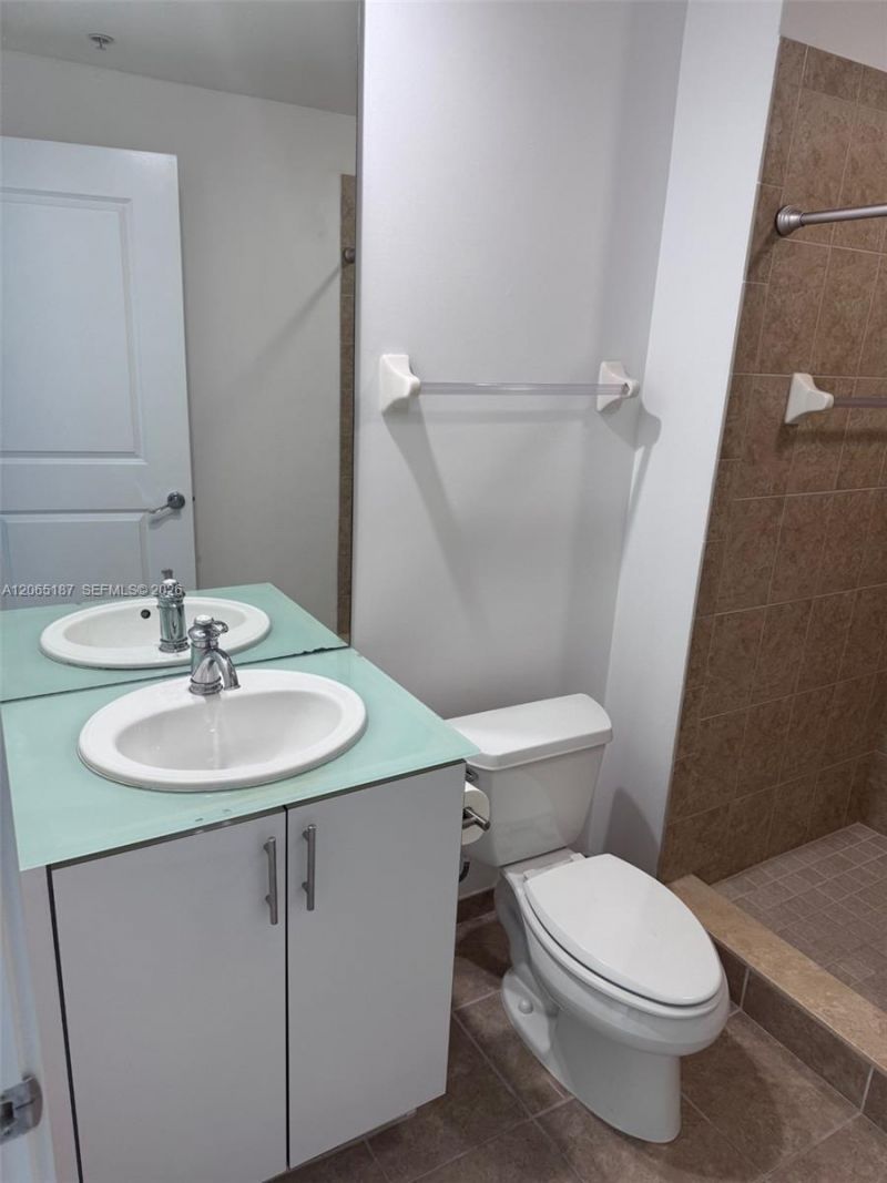 315 NE 3rd Ave, Unit 1905, Fort Lauderdale, FL 33301 Photo
