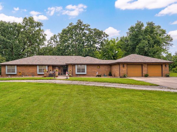 602 W Mchenry Street, Billings, MO 65610