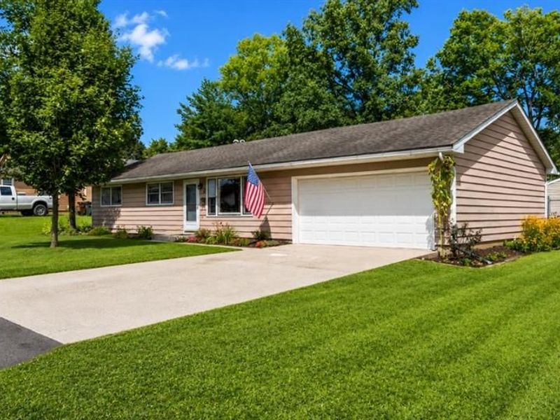 55 Apple Drive, Farmersville, OH 45325 Photo 1