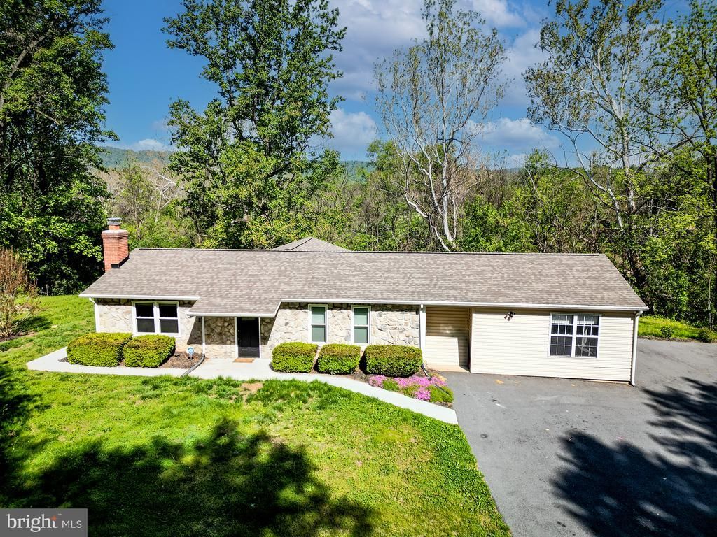2816 BALLENGER CREEK PIKE , FREDERICK, MD 21703