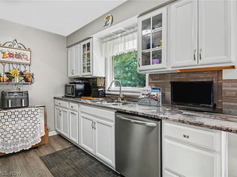 2441 Stocker Avenue , Youngstown, OH 44505 Photo 4