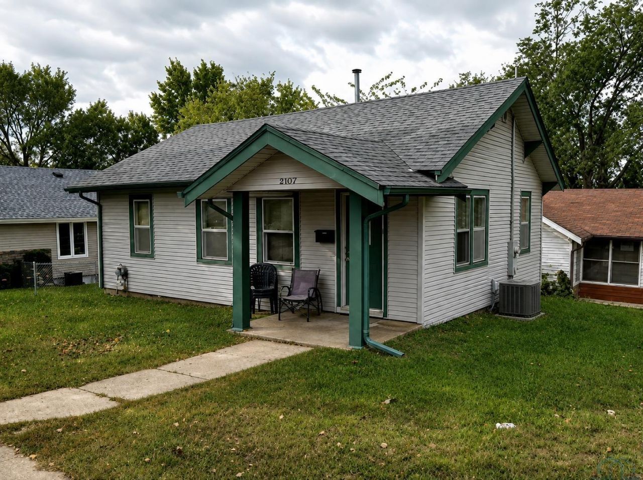 2301 S Palmetto St, Sioux City, IA 51106 Main Photo