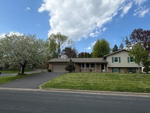 703 2nd Avenue , Mendota Heights, MN 55118