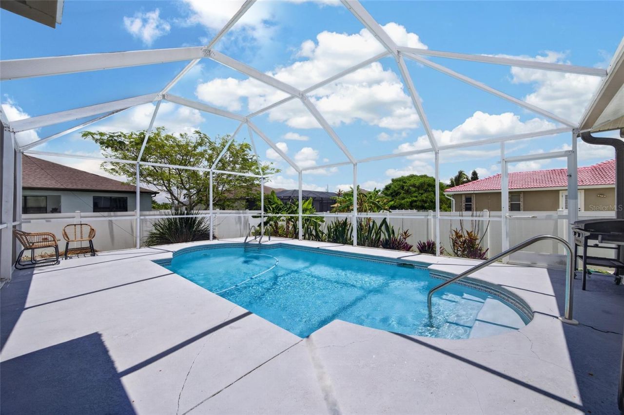 1821 SW 22nd Terrace , Cape Coral, FL 33991 Photo