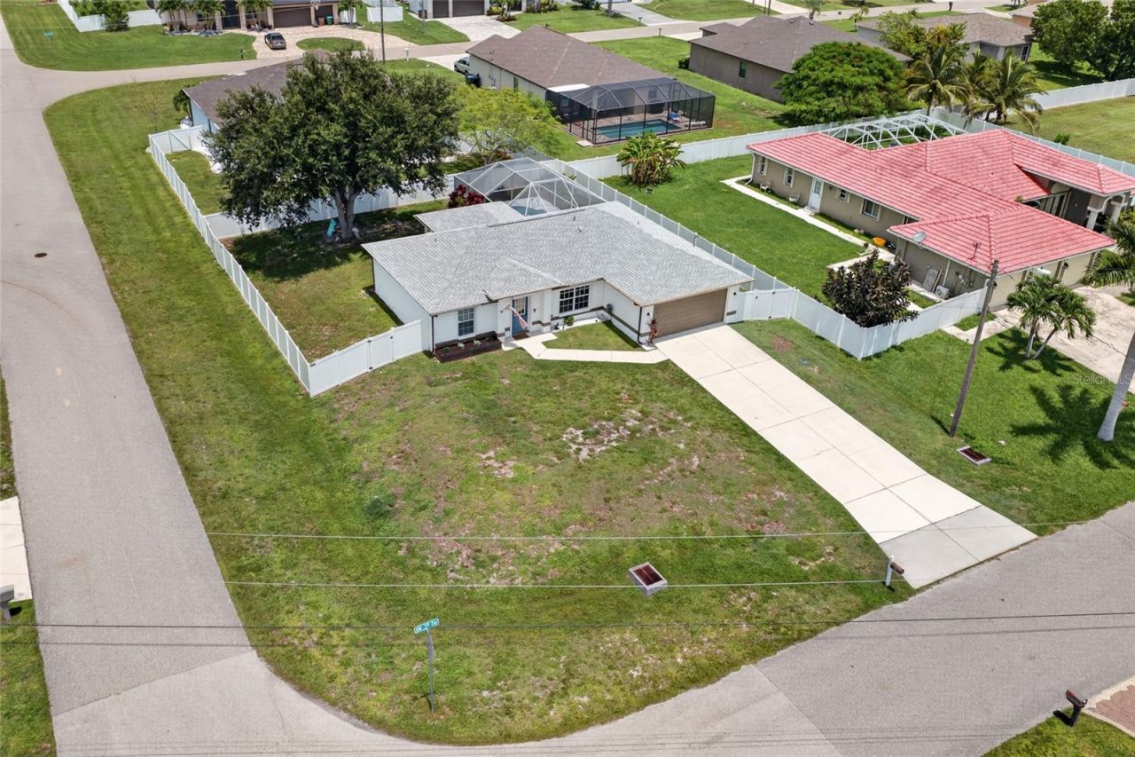 1821 SW 22nd Terrace , Cape Coral, FL 33991 Photo