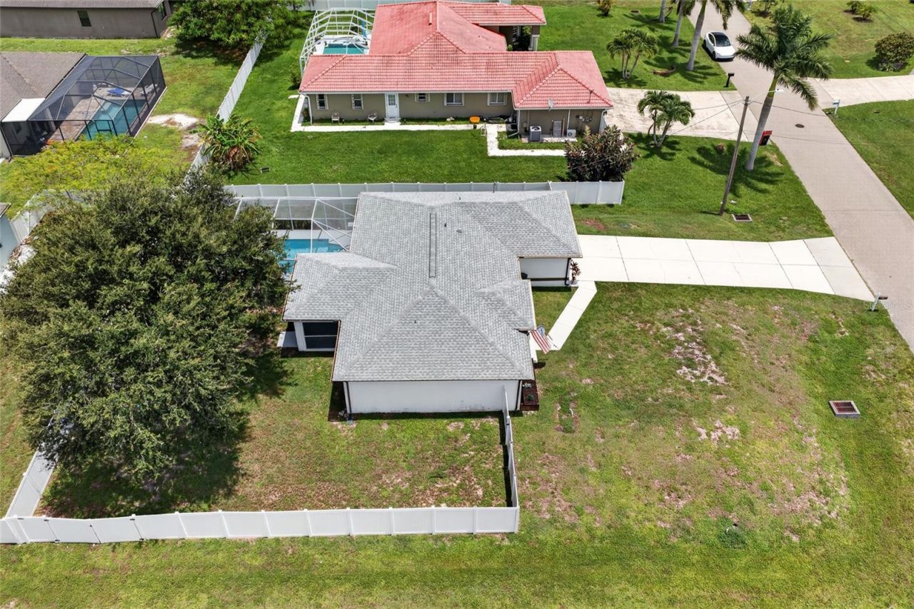 1821 SW 22nd Terrace , Cape Coral, FL 33991 Photo