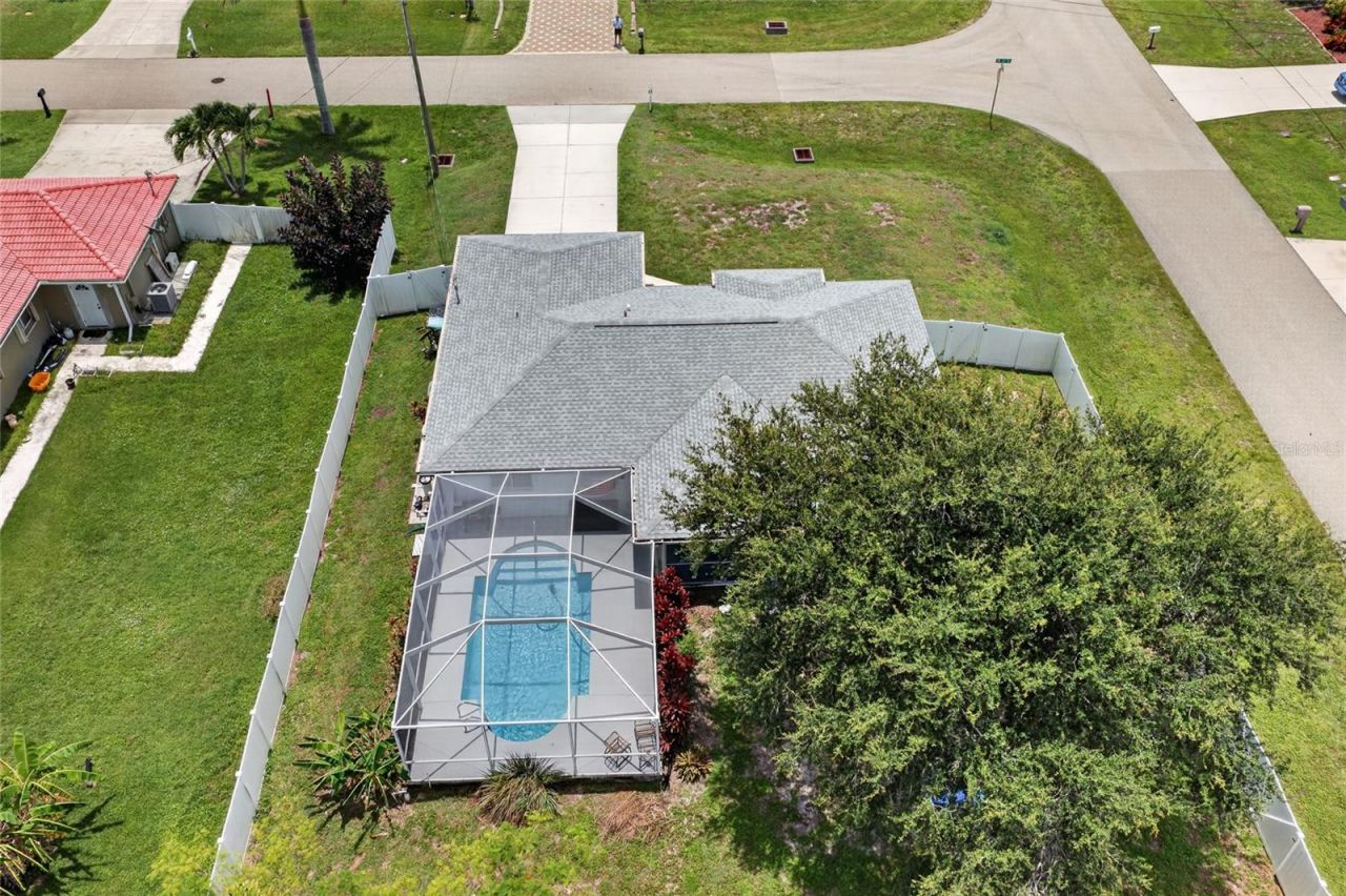 1821 SW 22nd Terrace , Cape Coral, FL 33991 Photo