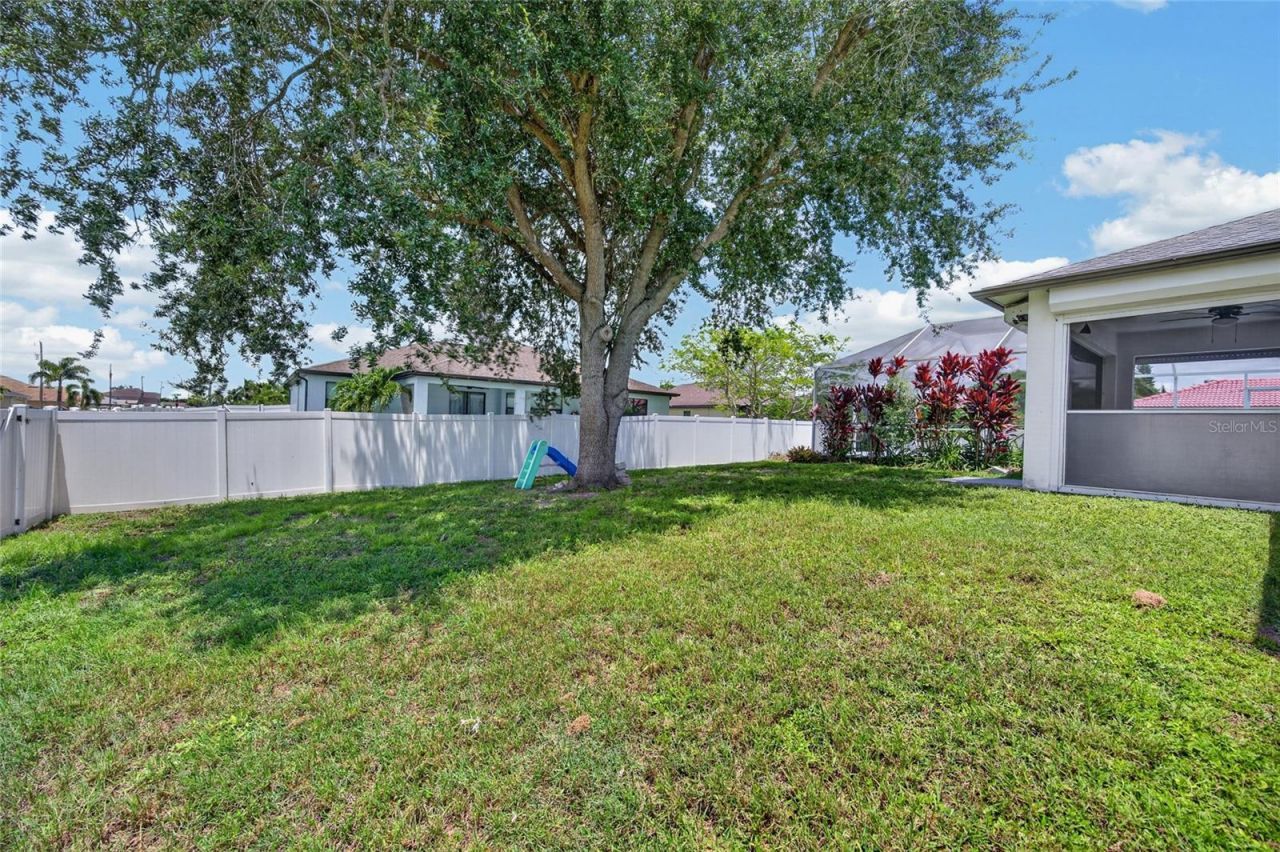 1821 SW 22nd Terrace , Cape Coral, FL 33991 Photo