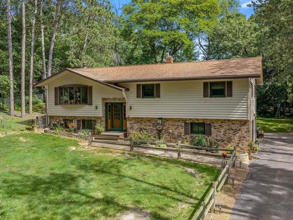 E11038 Pine Acres Drive, Baraboo, WI 53913