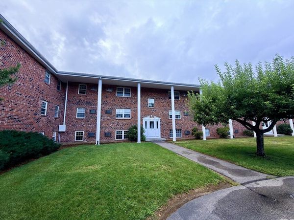 89 Pleasant Street, Unit C1, Medfield, MA 02052