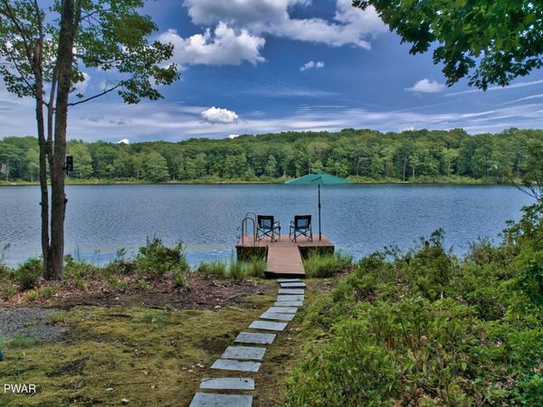 109 Water Lily Terrace, Milford, PA 18337