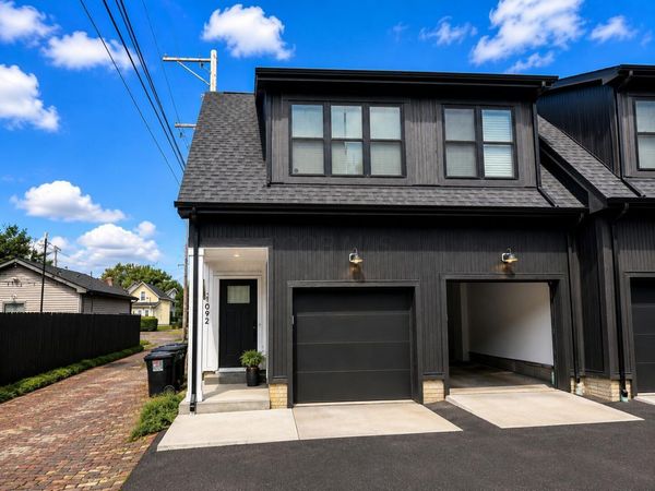 1092 Gustavus Lane , Columbus, OH 43205