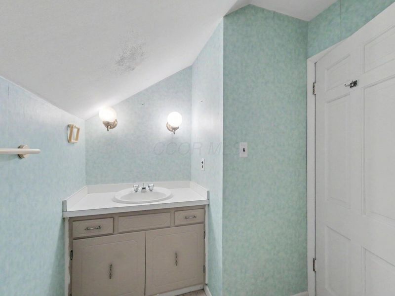 334 E Center Street , Marion, OH 43302 Photo 25