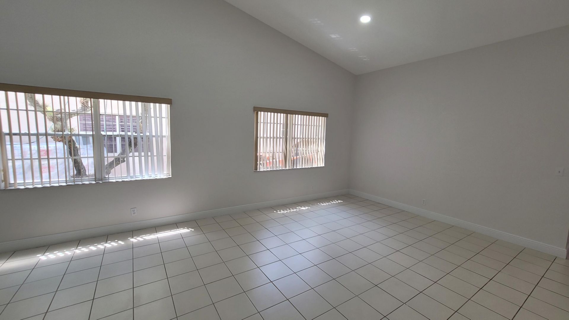 7570 Diamond Pointe Circle, Delray Beach, FL 33446 Photo