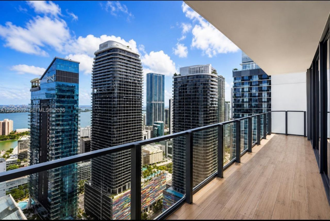 88 SW 7th St, Unit 3709, Miami, FL 33130 Photo