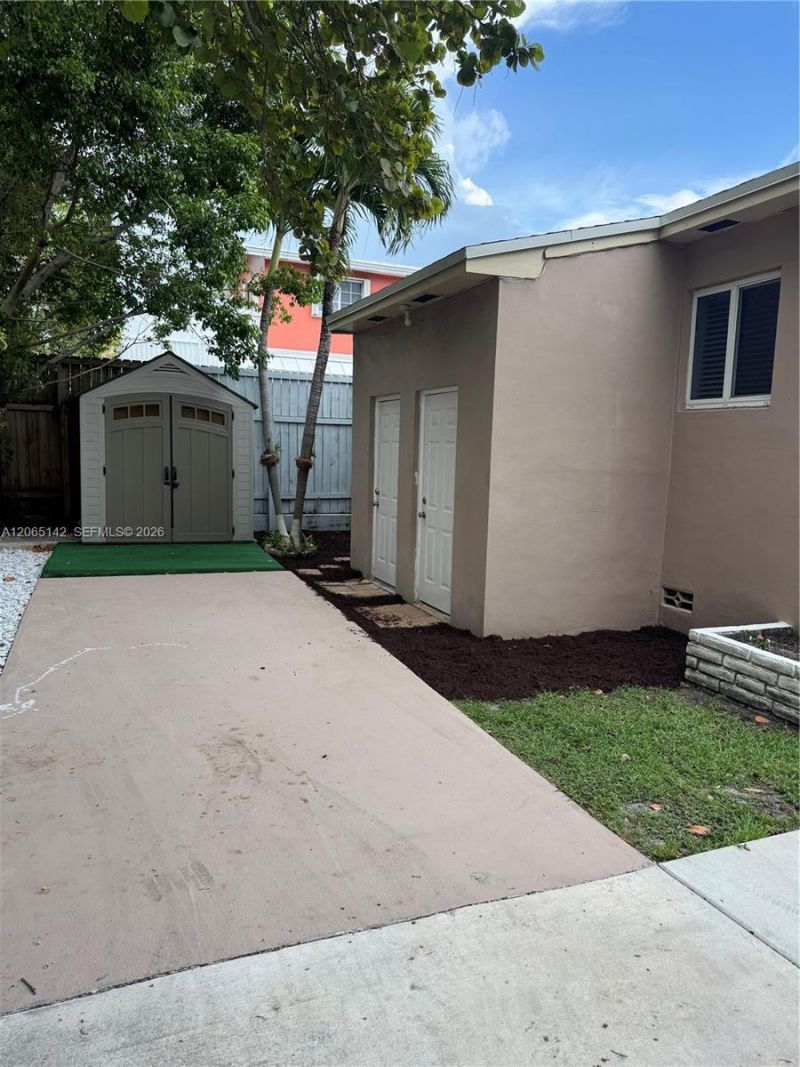 3177 SW 27th Ter, Unit 3177, Miami, FL 33133 Photo